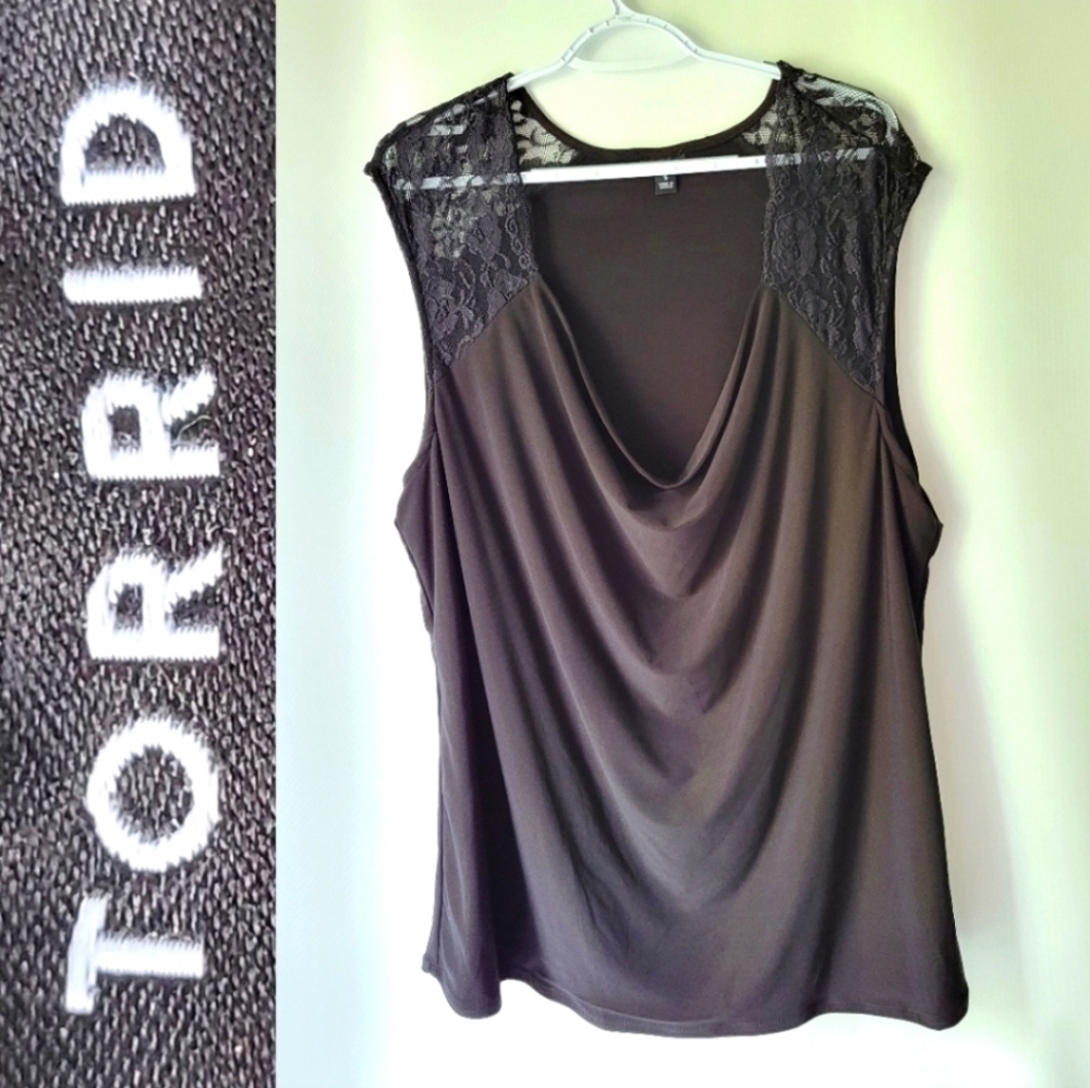 TORRID Like New Sleeveless Top Lace Detailing Sz 5/5X - Picture 2 of 12